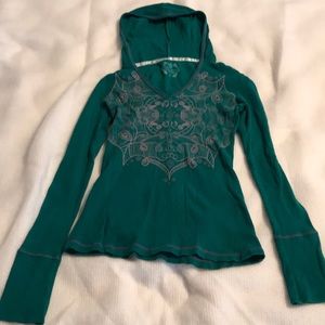 Green and pink active top